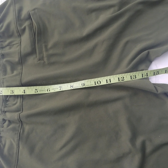Umoro Benchmark Cropped Joggers Medium Green - Picture 8 of 8
